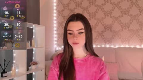 Snapshot of holymiax chatting on 30, 11, 2025 Mia online show from 30, 11, 2025