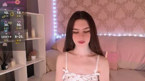 Mia online show from 6, 4, 2026