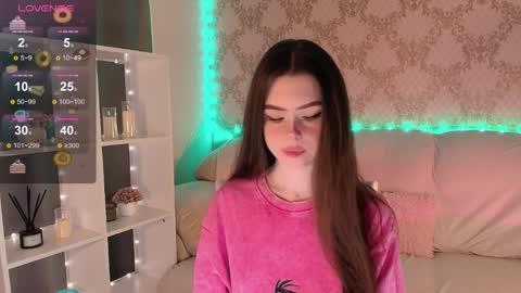 Mia online show from 12, 4, 2026