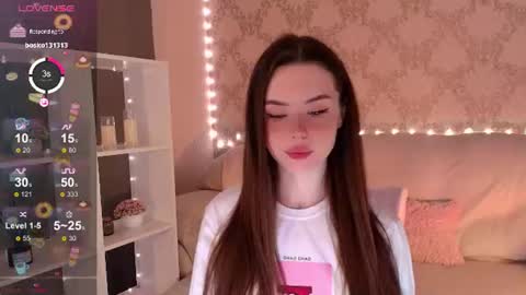 Snapshot of holymiax chatting on 27, 6, 2026 Mia online show from 27, 6, 2026