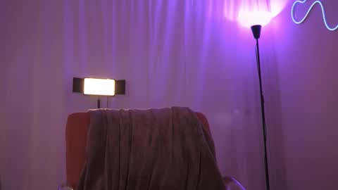 Snapshot of honeeeey_ chatting on 20, 11, 2025 honeeeey_ online show from 20, 11, 2025