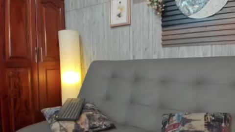 honey  monroe online show from 9, 1, 2026