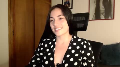 Snapshot of honey_aynur chatting on 21, 4, 2026 Honey Aynu online show from 21, 4, 2026