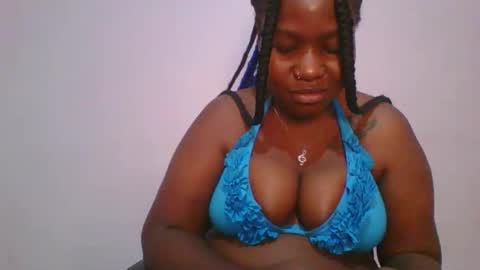 Snapshot of honey_beb chatting on 9, 11, 2025 honey_beb online show from 9, 11, 2025