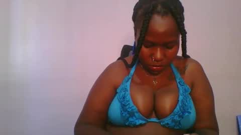 Snapshot of honey_beb chatting on 17, 11, 2025 honey_beb online show from 17, 11, 2025