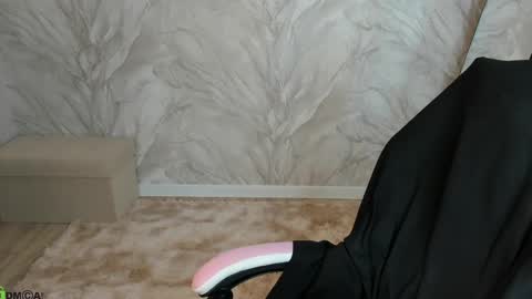 Snapshot of honey_cherrry chatting on 26, 4, 2026 Honey online show from 26, 4, 2026