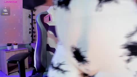 HONEY online show from 10, 3, 2025