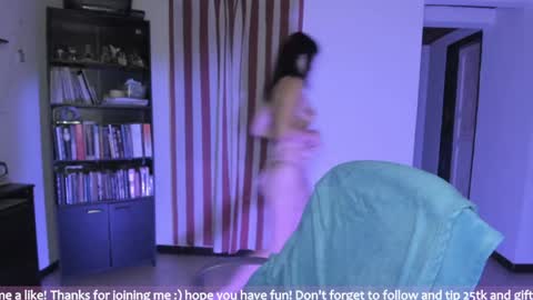 Snapshot of honey_hoe chatting on 8, 6, 2026 Lau online show from 8, 6, 2026