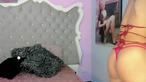 Snapshot of honey_moontsts chatting on 14, 5, 2026 honey_moontsts online show from 14, 5, 2026