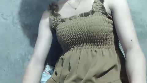 Gigi online show from 25, 2, 2025