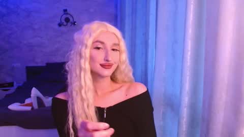 honey_sunset online show from 10, 10, 2025