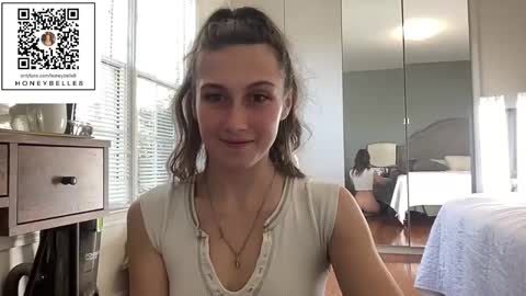 Snapshot of honeybelle8 chatting on 9, 1, 2025 belle brunette online show from 9, 1, 2025