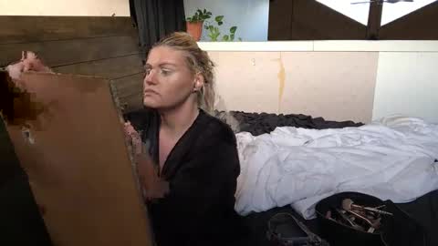 honeybuhnny online show from 6, 3, 2026