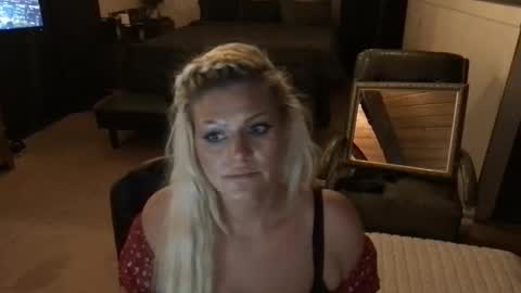 honeybuhnny online show from 27, 3, 2026