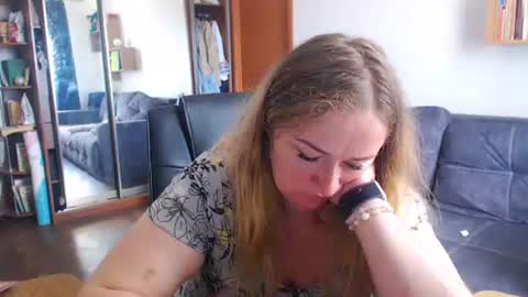 HoneydewMolly online show from 23, 5, 2026