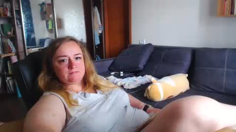 HoneydewMolly online show from 25, 5, 2026