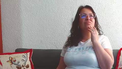 Snapshot of honeyhotpaty chatting on 8, 12, 2024 sofia online show from 8, 12, 2024