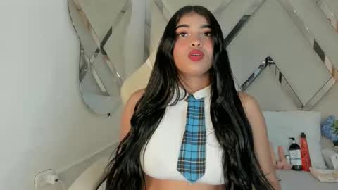 Snapshot of honeyht chatting on 7, 6, 2026 honeyht online show from 7, 6, 2026