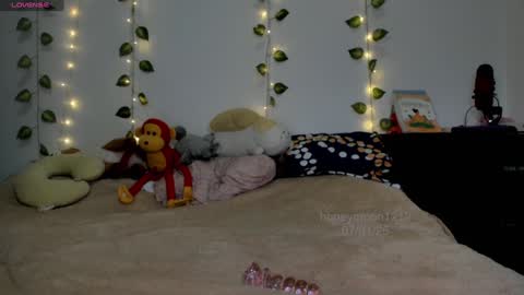 Mila K online show from 9, 1, 2025