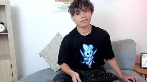 honeymoon_sariel online show from 22, 2, 2026