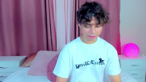 honeymoon_sariel online show from 6, 3, 2026