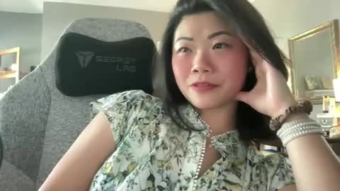 HoneySunshineNeko online show from 10, 4, 2026