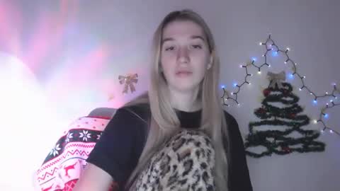 Snapshot of honeyveil chatting on 6, 1, 2026 honeyveil online show from 6, 1, 2026