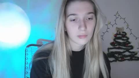 Snapshot of honeyveil chatting on 15, 1, 2026 honeyveil online show from 15, 1, 2026
