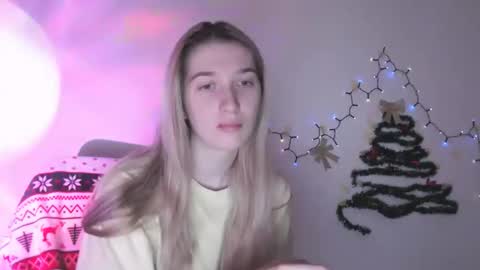 Snapshot of honeyveil chatting on 5, 2, 2026 honeyveil online show from 5, 2, 2026