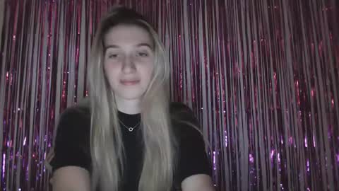 Snapshot of honeyveil chatting on 24, 2, 2026 honeyveil online show from 24, 2, 2026