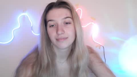Snapshot of honeyveil chatting on 31, 3, 2026 honeyveil online show from 31, 3, 2026