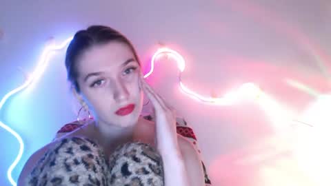 Snapshot of honeyveil chatting on 15, 4, 2026 honeyveil online show from 15, 4, 2026