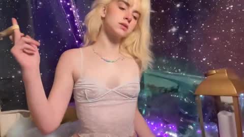 Snapshot of honeyxlimbed chatting on 23, 1, 2025 Emi Rose online show from 23, 1, 2025