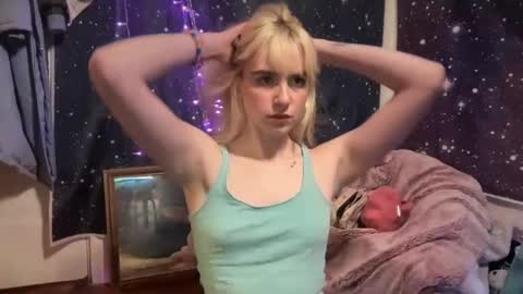 Snapshot of honeyxlimbed chatting on 25, 2, 2025 Emi Rose online show from 25, 2, 2025