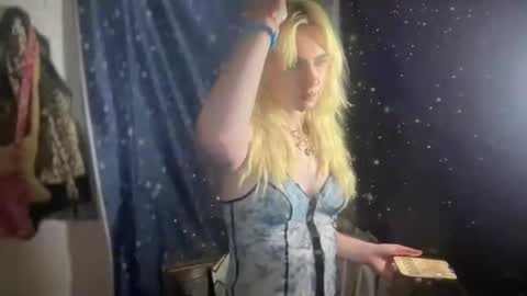 Snapshot of honeyxlimbed chatting on 17, 9, 2025 Emi Rose online show from 17, 9, 2025