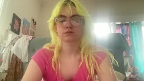 Emi Rose online show from 7, 3, 2026