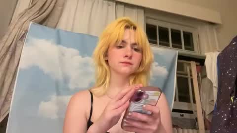 Emi Rose online show from 3, 6, 2026