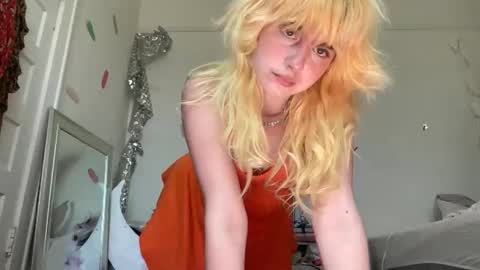 Snapshot of honeyxlimbed chatting on 3, 6, 2026 Emi Rose online show from 3, 6, 2026