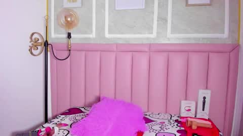 Snapshot of hoollyhendrix chatting on 17, 1, 2026 holly online show from 17, 1, 2026