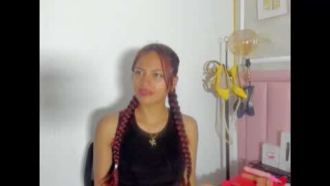 Snapshot of hoollyhendrix chatting on 26, 2, 2026 holly online show from 26, 2, 2026