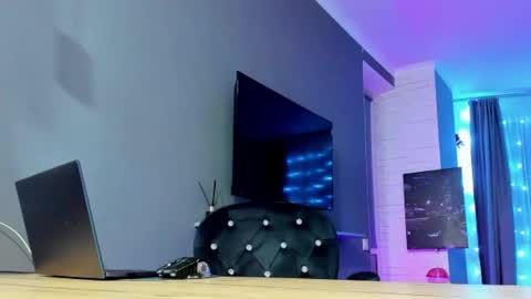 Snapshot of hooot_blonde777 chatting on 17, 2, 2025 hooot_blonde777 online show from 17, 2, 2025