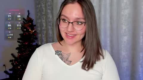 Snapshot of hoot_owl_cb chatting on 25, 12, 2024 Karina online show from 25, 12, 2024