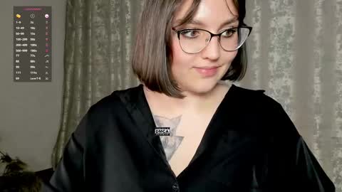 Snapshot of hoot_owl_cb chatting on 18, 2, 2025 Karina online show from 18, 2, 2025