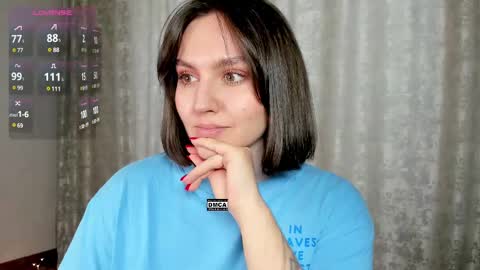 Snapshot of hoot_owl_cb chatting on 11, 3, 2025 Karina online show from 11, 3, 2025