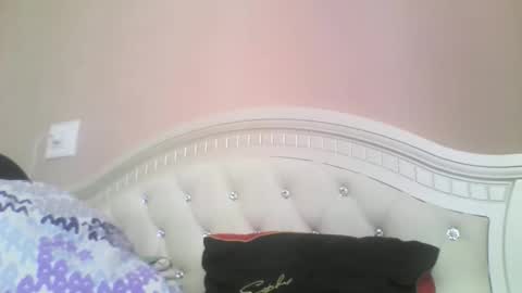 Snapshot of hootloove69 chatting on 2, 5, 2026 hootloove69 online show from 2, 5, 2026