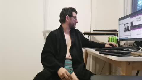 hopefulguy86 online show from 19, 6, 2026