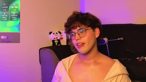 Snapshot of hornsgoat_ chatting on 7, 4, 2026 Eduardo online show from 7, 4, 2026