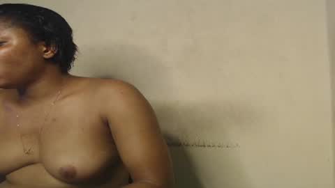 Snapshot of horny4bum chatting on 8, 2, 2025 horny4bum online show from 8, 2, 2025