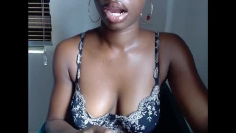 Snapshot of horny4bum chatting on 10, 1, 2026 horny4bum online show from 10, 1, 2026