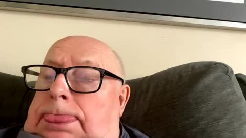 Cum suck Me off online show from 10, 4, 2026